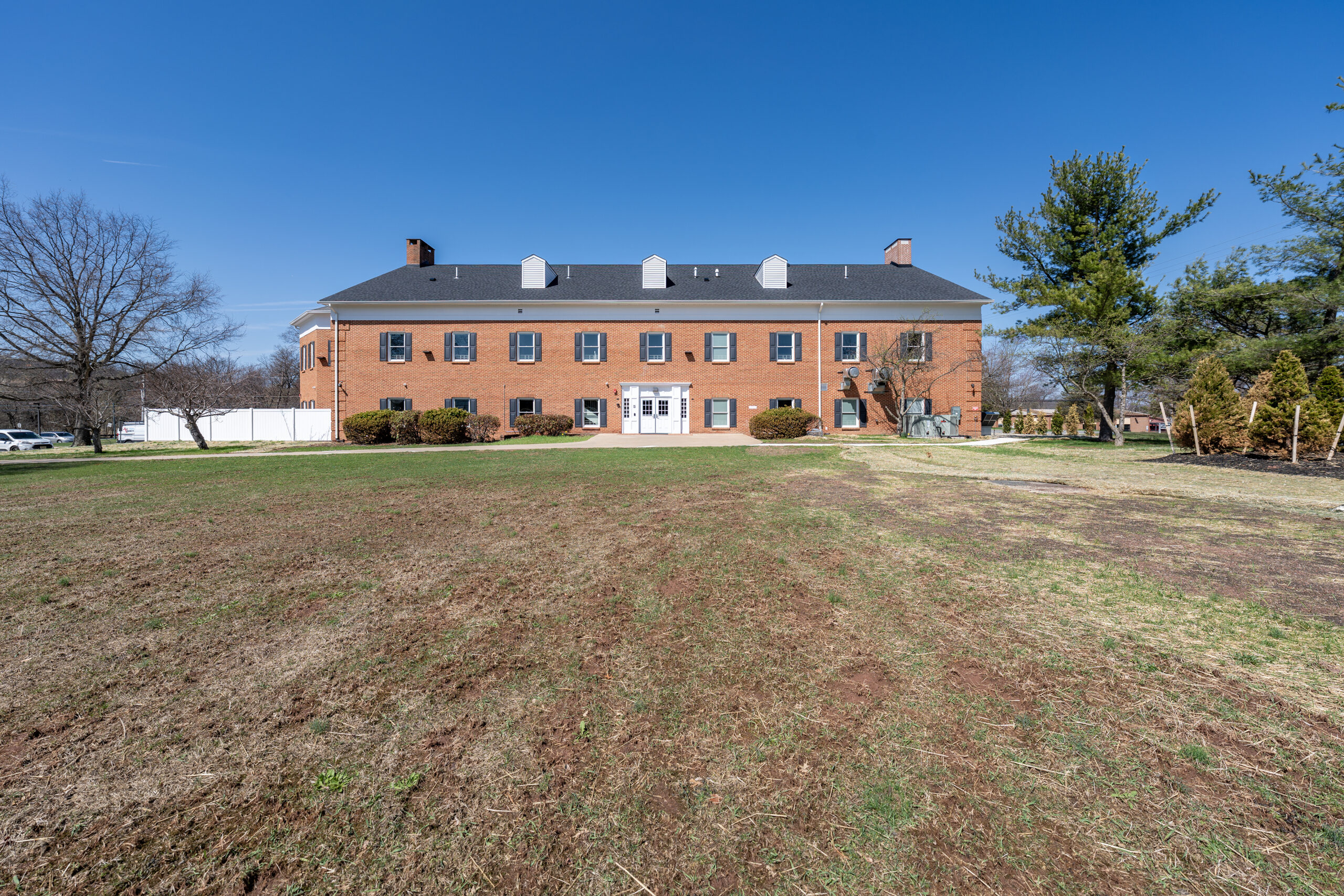 Exterior 11